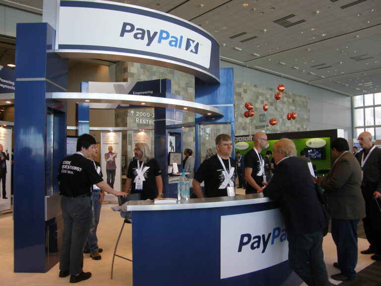 COME SI FA A PAGARE CON PAYPAL