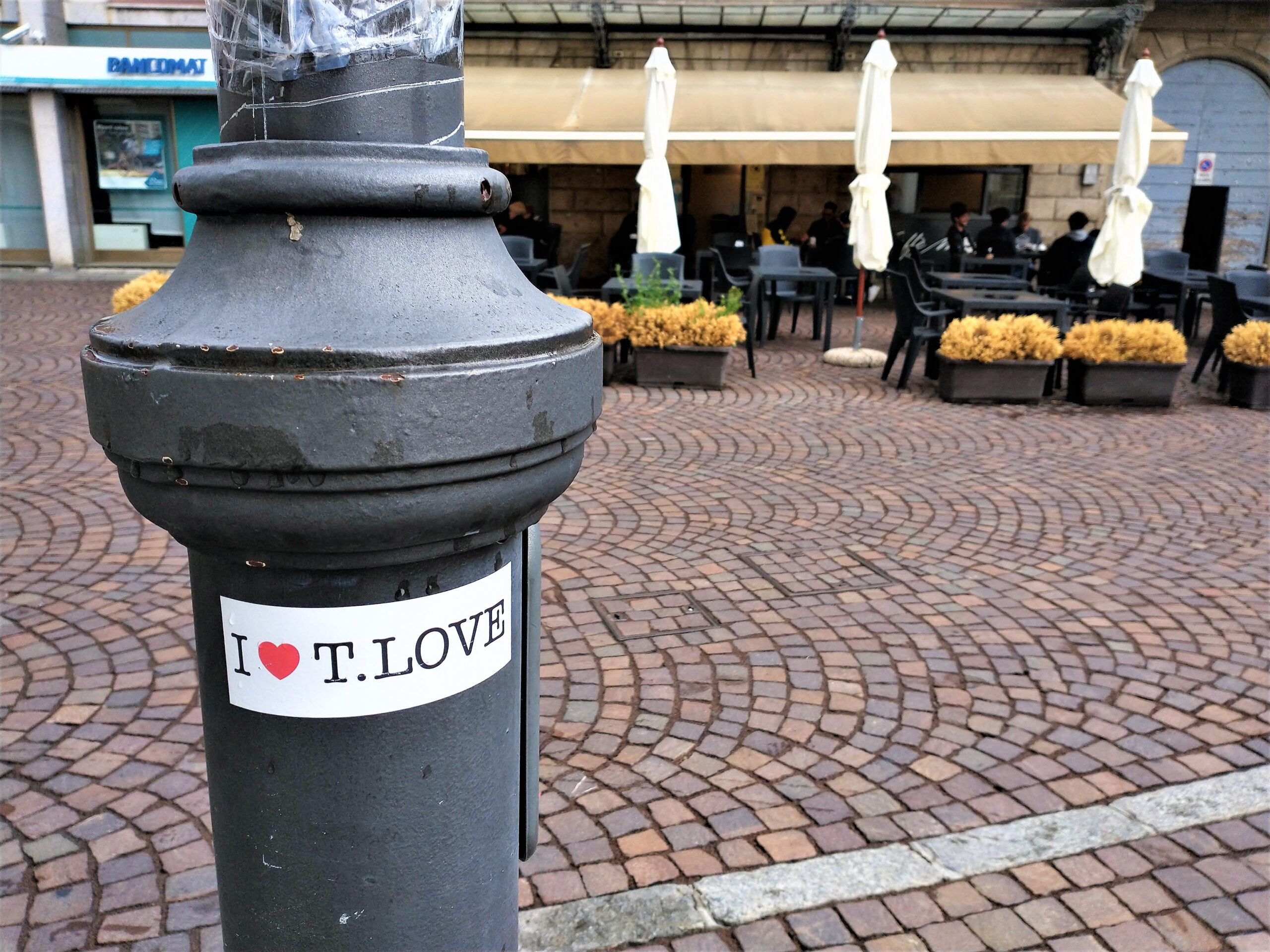 CON IL BANCOMAT SI PUÒ PAGARE ONLINE