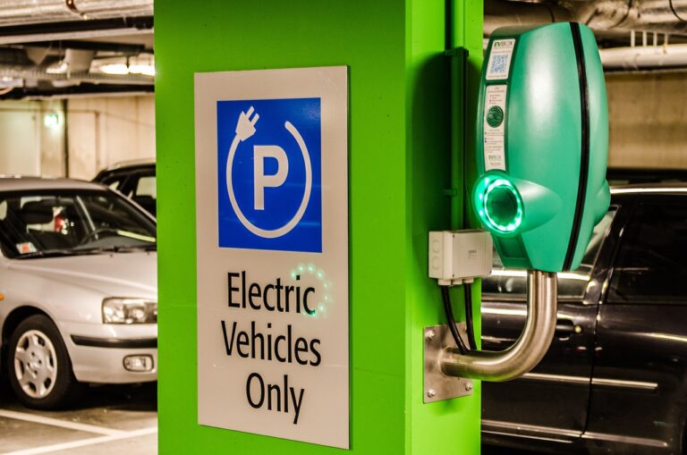 COME PAGARE RICARICARE AUTO ELETTRICA