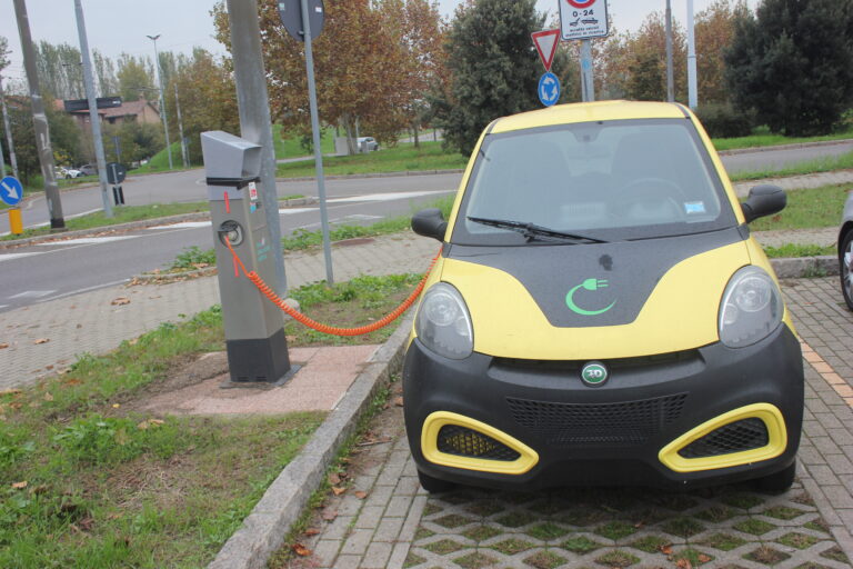 COME PAGARE MENO ASSICURAZIONE NEOPATENTATI